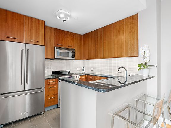 4th image of 11 E 29th St APT 24B