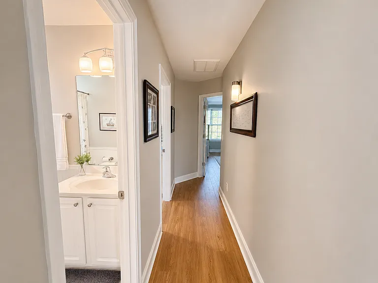 101 Saxon Falls Ct — Photo 4