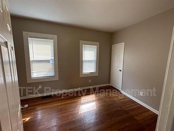 5th image of 94 Scrantom St #3