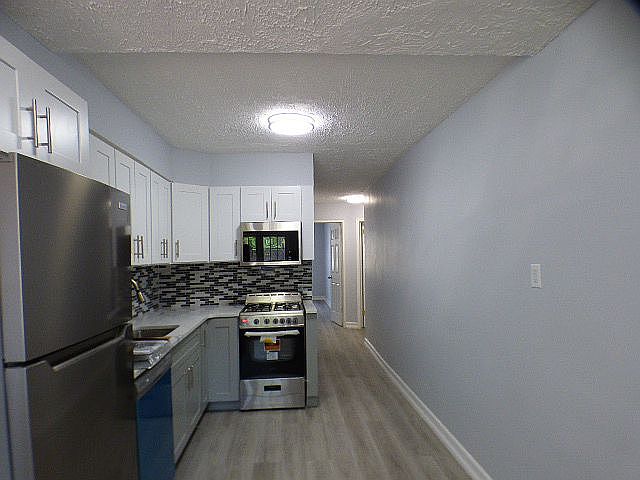 1st image of 217 E 88th St Floor 1