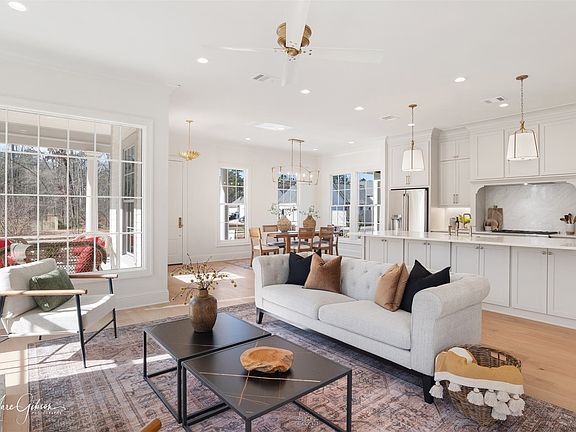 7th image of this home