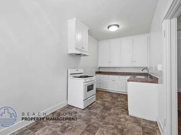 566 W. 17th St.
