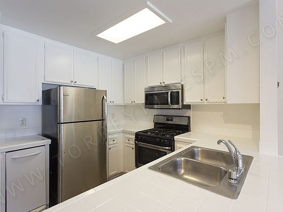 4th image of 3727 & 3737 Grim Ave #3727-6