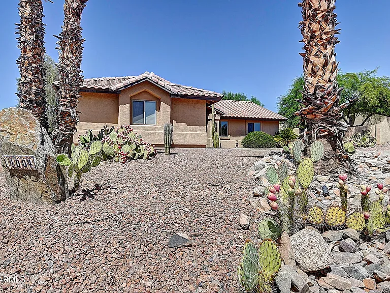 14004 N Sussex Pl — Photo 9