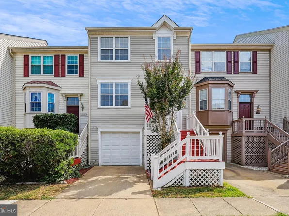 418 McDaniel Dr, Purcellville, VA 20132