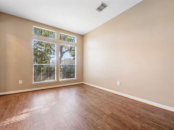 3rd image of 7023 Timber Edge Ln