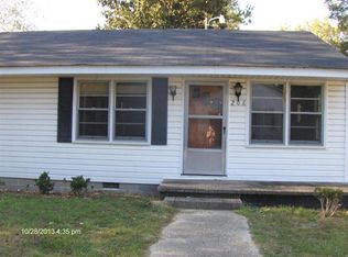 208 Davis St, Darlington, SC 29532