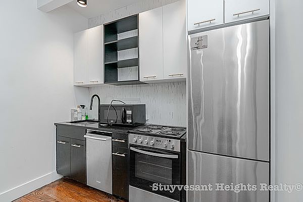 1st image of 194 Scholes St #3R
