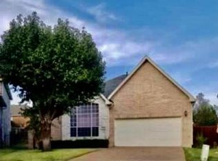 7717 Lakecrest Ct, Irving, TX 75063