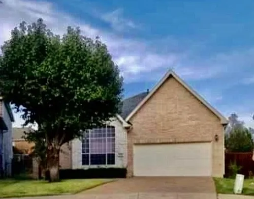 7717 Lakecrest Ct Photo 1