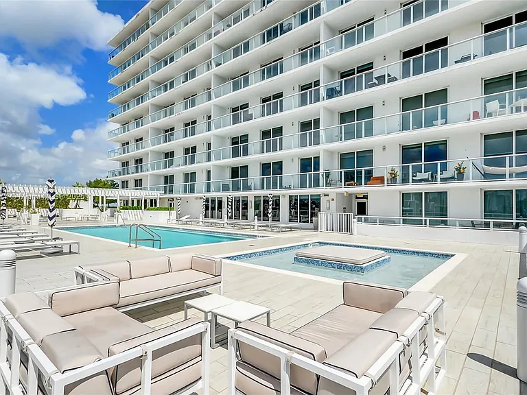 4250 Biscayne Blvd #918 — Photo 6