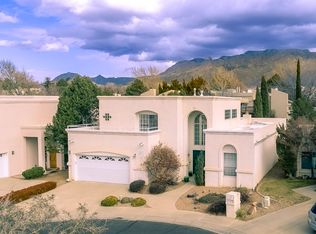 9748 Colonial Cir NE, Albuquerque, NM 87111