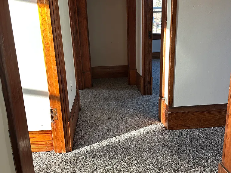 573 Bedford St #1 — Photo 9