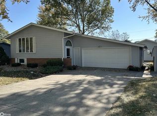 1406 SW 2nd St, Eagle Grove, IA 50533