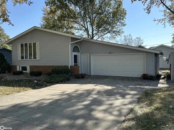 1406 SW 2nd St, Eagle Grove, IA 50533