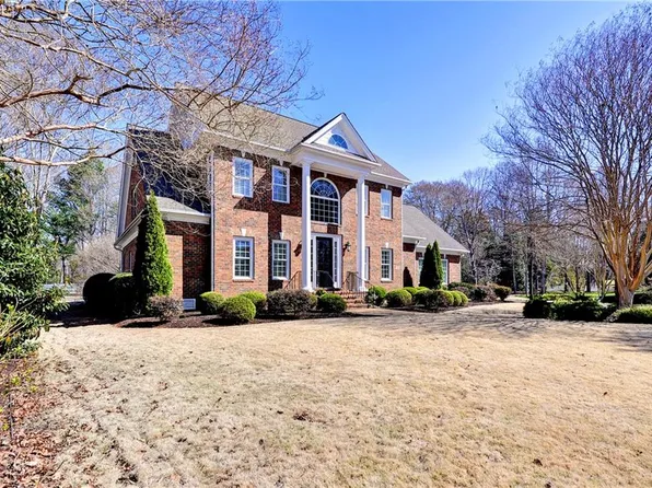 156 Oak Holw, Williamsburg, VA 23188