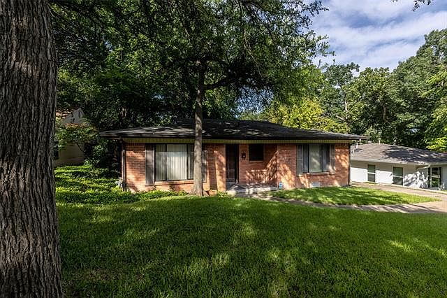 1st image of 1045 Tipperary Dr