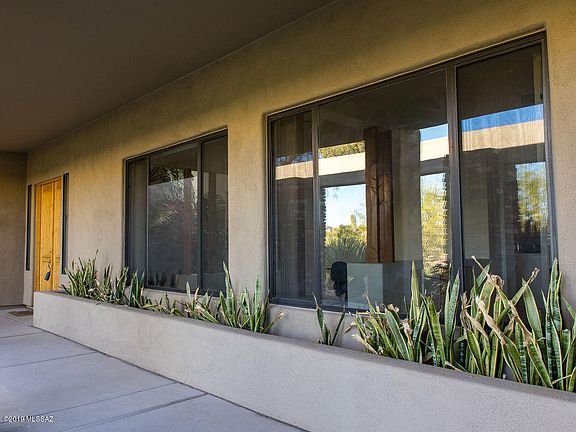 4th image of 1581 N Coral Bells Dr