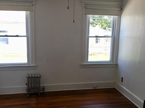 Hardfloors throughout apartment.