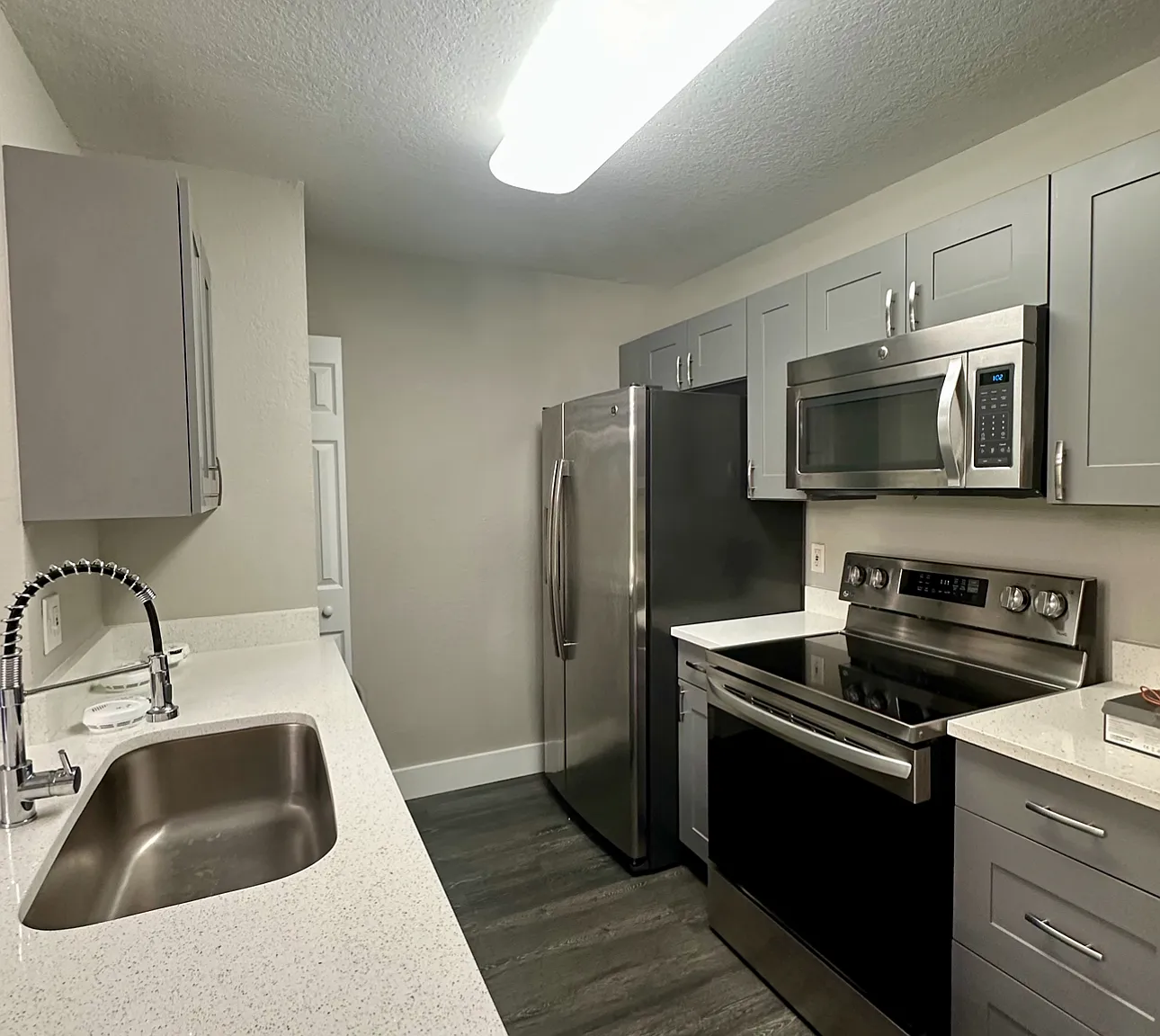 1 bed, 752 sqft, $1,700 — Photo 2
