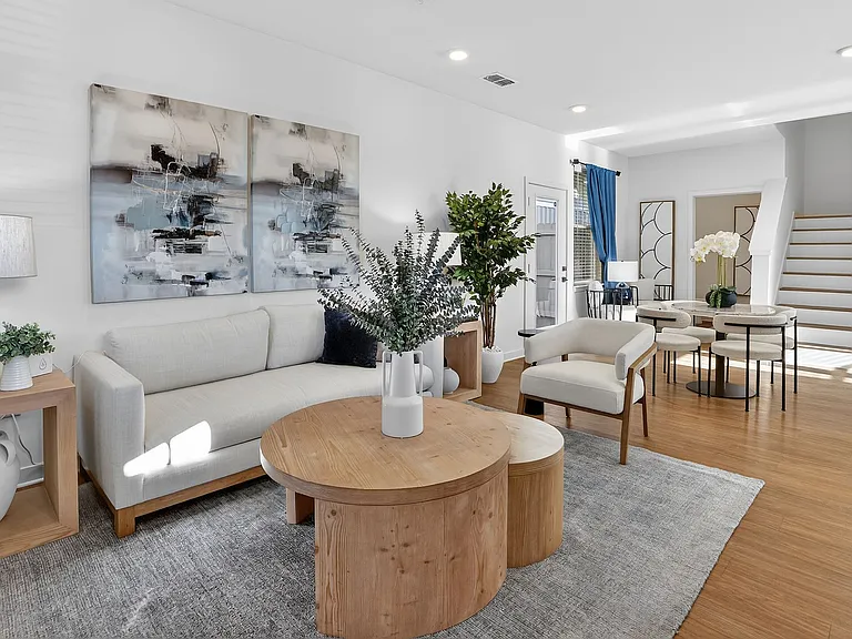 LEO at Carmel -Single Family Rental Homes — Photo 1