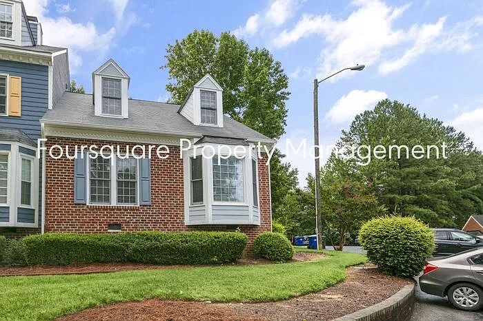 3 bed, 2.0 bath, 1540 sqft, $1,897 — Photo 2