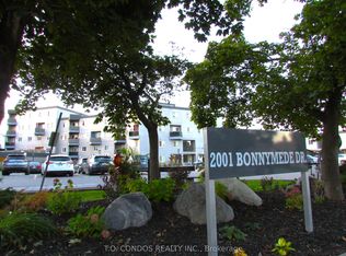 2001 Bonnymede Dr #213, Mississauga, ON L5J 4H8
