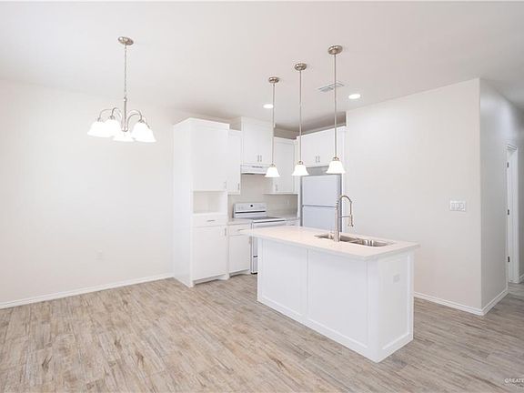 3rd image of 2216 Valley Cir #A