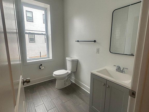 5th image of 1815 S 23rd St #1