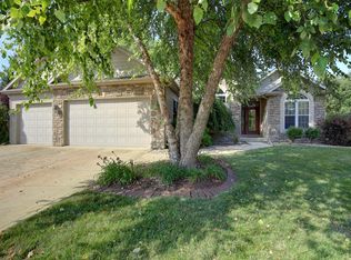 4501 Graves Ct, Champaign, IL