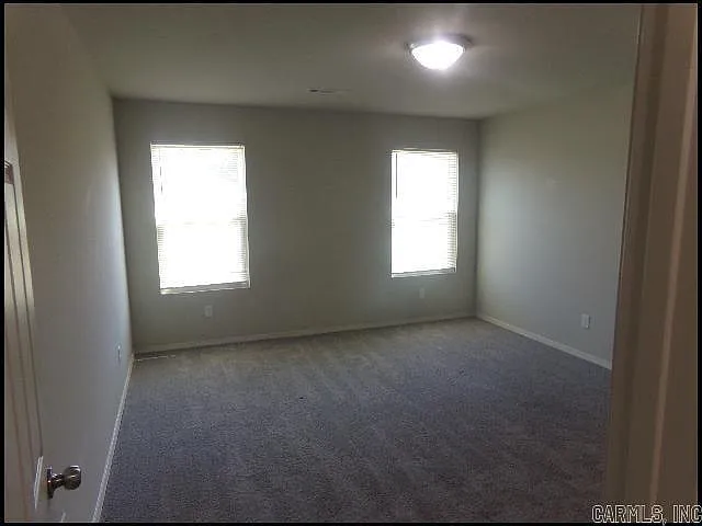 30 Erwin Dr — Photo 9