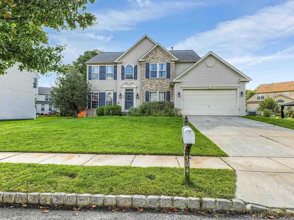 304 Furlong Cir, Egg Harbor Township, NJ 08234