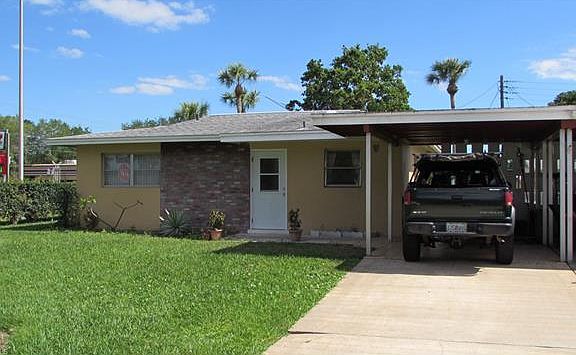 3rd image of 2200 E 6th St