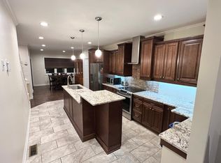 327 Fisk St, Pittsburgh, PA 15201