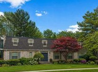 24 Laureleaf Rd, Markham, ON L3T 2X5
