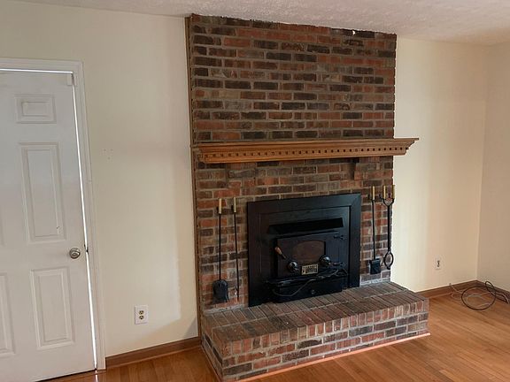 5th image of 1413 Graymont Ct