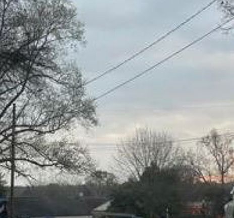 Exterior Neighborhood (street photo)