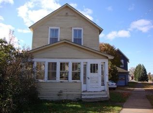 211 W Euclid St, Ishpeming, MI 49849