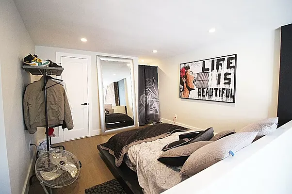Rented by Compass | media 6