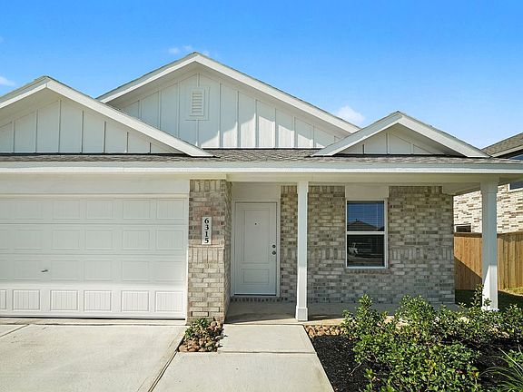 3rd image of 6315 Linden Leaf Dr