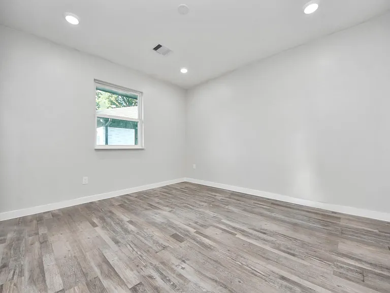 6201 Batterson St — Photo 20