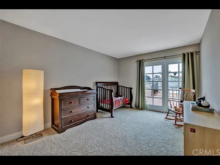 13521 Carroll Way — Photo 9