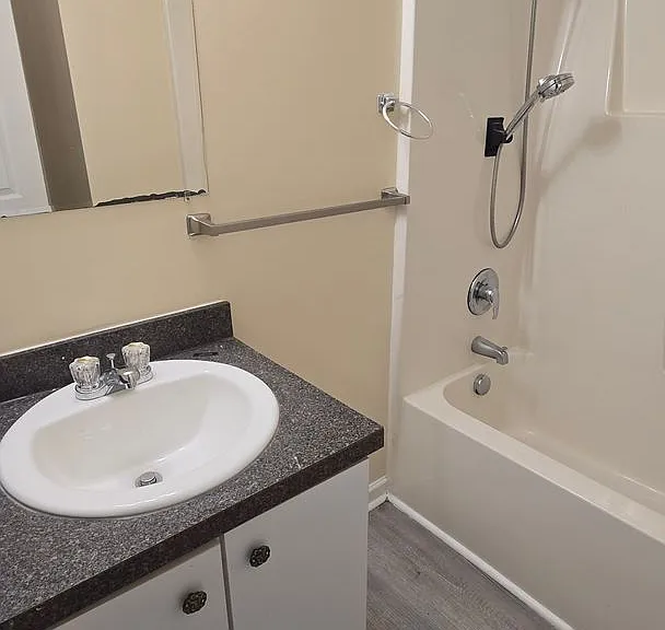 514 Heron Dr — Photo 15