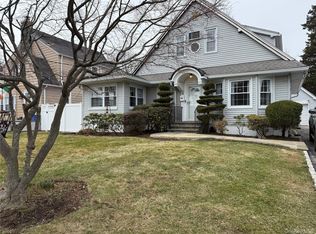 92 Grandview Avenue, White Plains, NY 10605