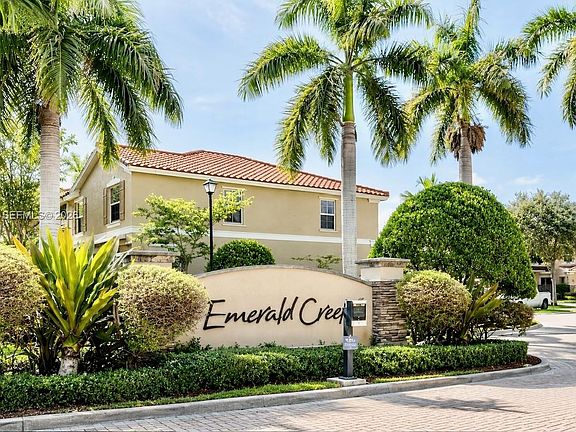 2nd image of 12444 Emerald Creek Ct