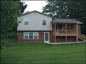 1st image of 147 Lee Cir