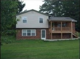 147 Lee Cir, Crossville, TN 38555