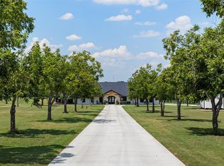2768 Camp Crucis Ct, Granbury, TX 76048