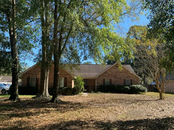 5068 Ponitz Pkwy, Pace, FL 32571