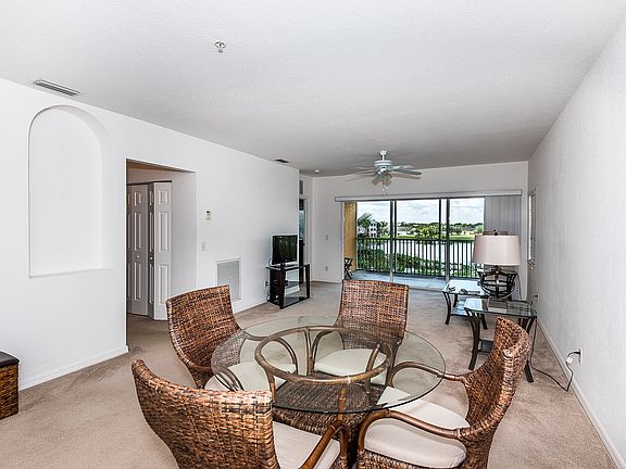 5th image of 2180 Heron Lake Dr Unit 106